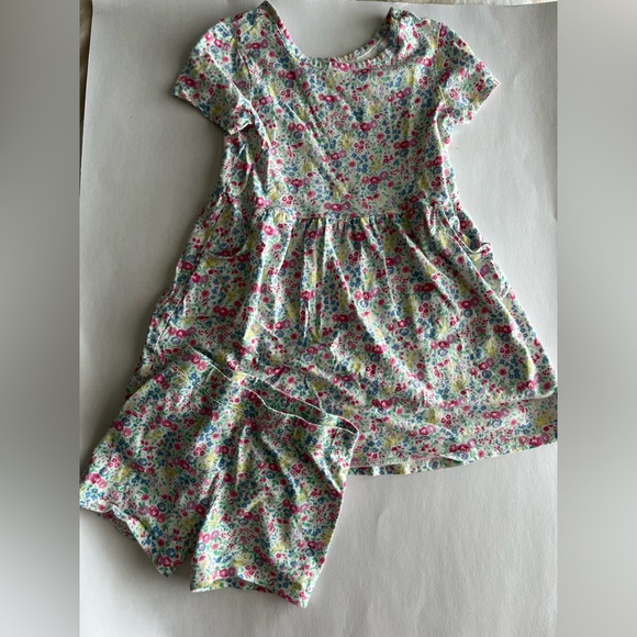 Floral dress with matching shorts - Picture 1 of 2